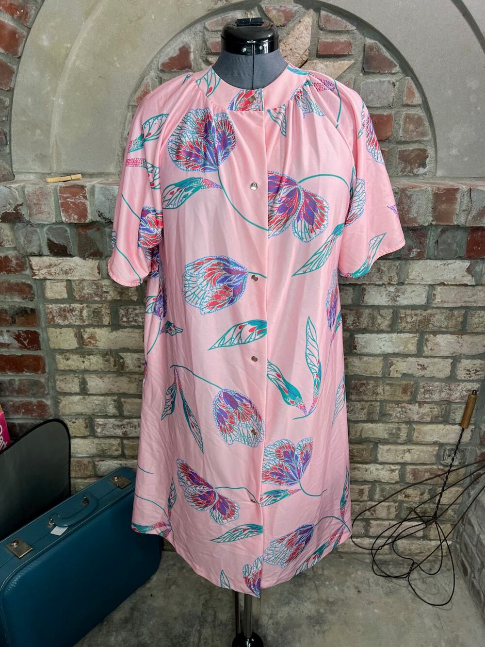 house dress snap front floral pink purple red green